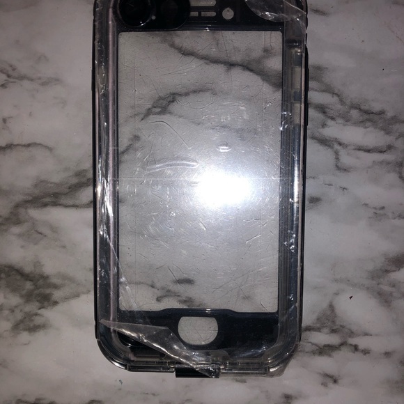Waterproof iPhone cases - Picture 11 of 13